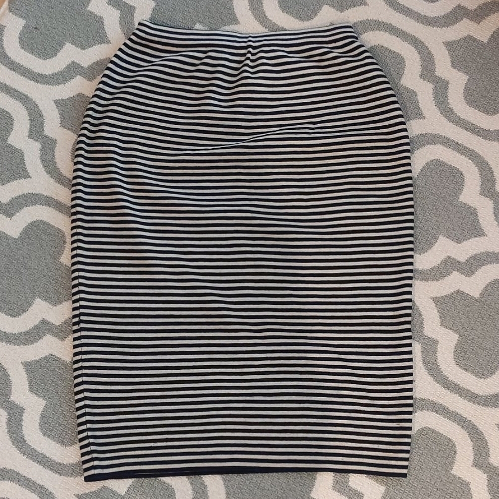 Adrienne Vittadini wool skirt